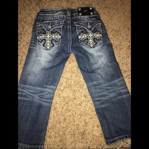 Miss Me Bling cross capris size 8